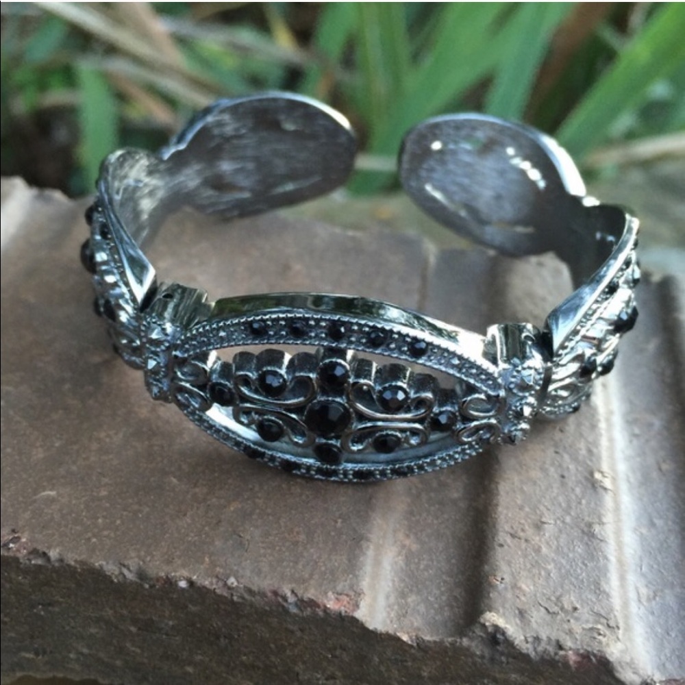 Vintage Sia Sterling Silver & Black Onyx Crystal Cuff Bracelet